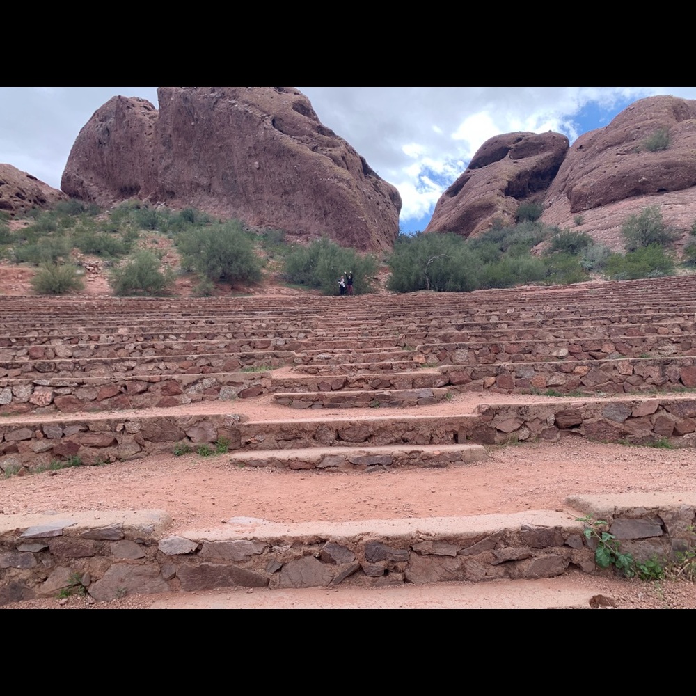 Meet your Posher, Naomi